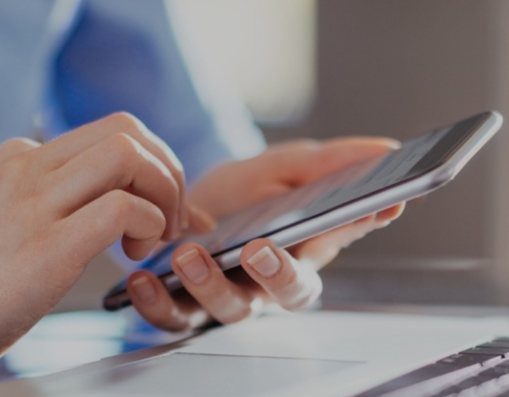 <b>成都儒客网络科技有限公司-联系我们</b>